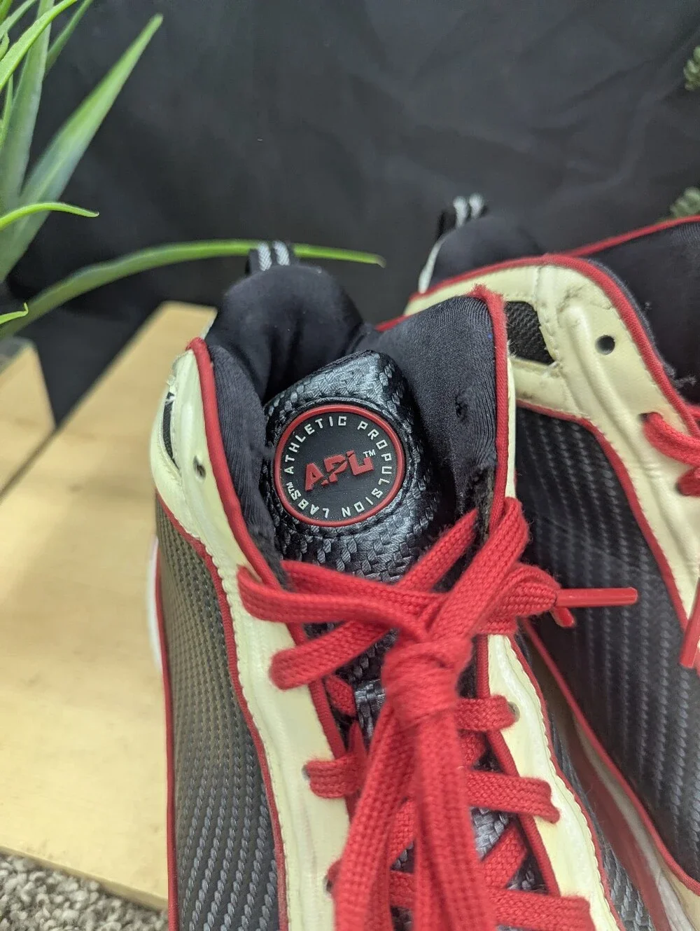 APL Concept 1 Mens Size 9 Running Basketball Shoes
